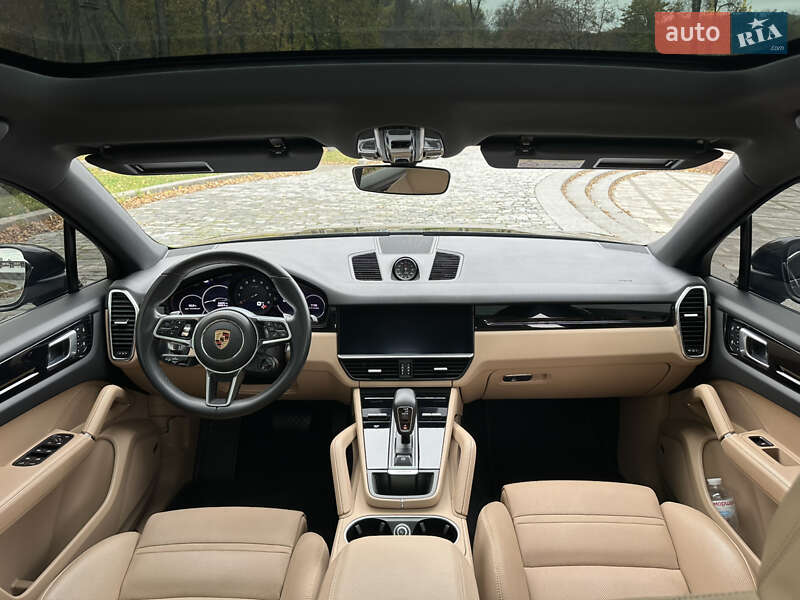 Позашляховик / Кросовер Porsche Cayenne Coupe 2021 в Києві