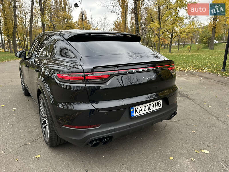 Позашляховик / Кросовер Porsche Cayenne Coupe 2021 в Києві