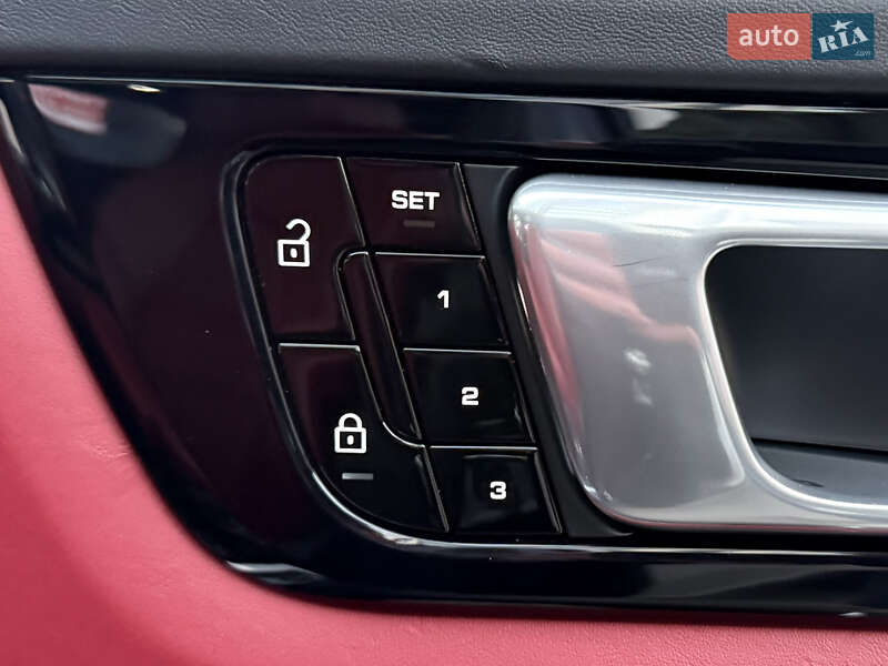 Внедорожник / Кроссовер Porsche Cayenne Coupe 2019 в Киеве фото 59 Внедорожник / Кроссовер Porsche Cayenne Coupe 2019 в Киеве