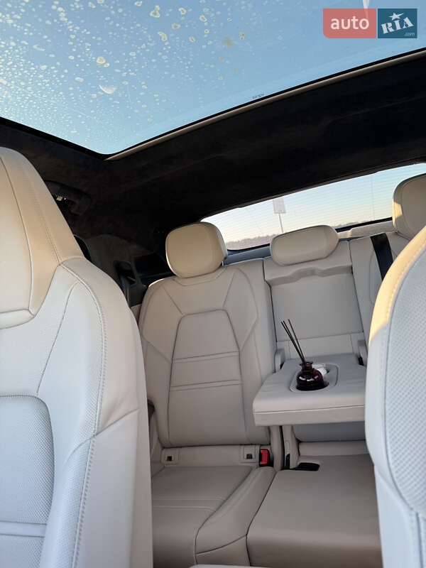 Позашляховик / Кросовер Porsche Cayenne Coupe 2022 в Києві