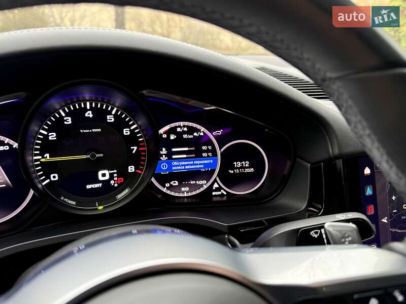 Позашляховик / Кросовер Porsche Cayenne Coupe 2022 в Києві