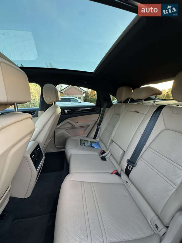 Позашляховик / Кросовер Porsche Cayenne Coupe 2021 в Львові