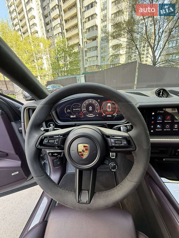 Позашляховик / Кросовер Porsche Cayenne Coupe 2023 в Києві фото 18 Позашляховик / Кросовер Porsche Cayenne Coupe 2023 в Києві