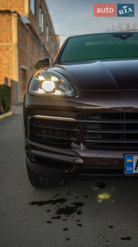 Позашляховик / Кросовер Porsche Cayenne Coupe 2019 в Чернівцях