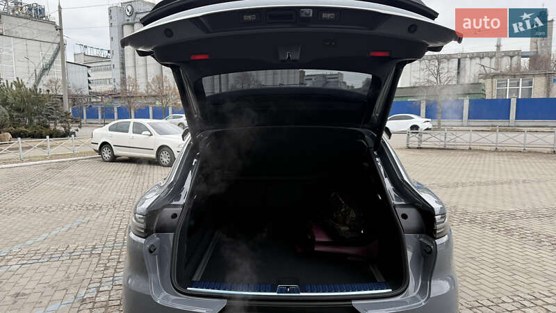 Позашляховик / Кросовер Porsche Cayenne Coupe 2022 в Дніпрі фото 32 Позашляховик / Кросовер Porsche Cayenne Coupe 2022 в Дніпрі