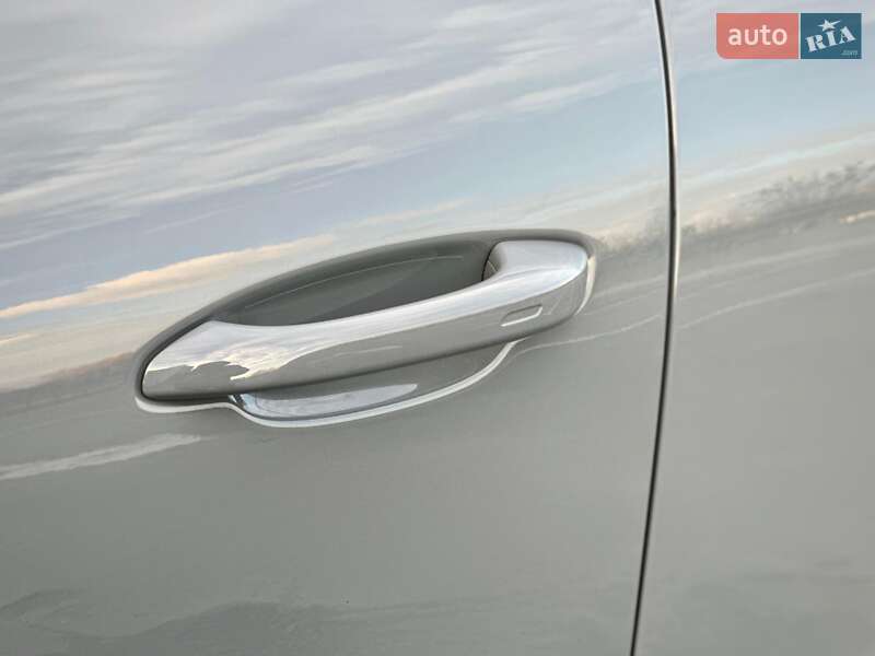 Внедорожник / Кроссовер Porsche Cayenne Coupe 2023 в Киеве фото 28 Внедорожник / Кроссовер Porsche Cayenne Coupe 2023 в Киеве