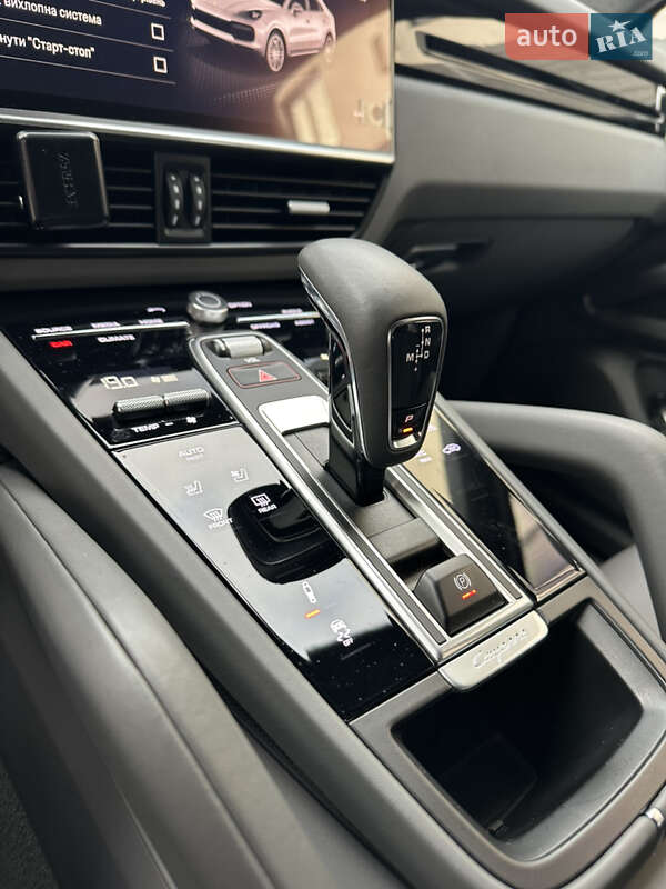 Позашляховик / Кросовер Porsche Cayenne Coupe 2022 в Києві