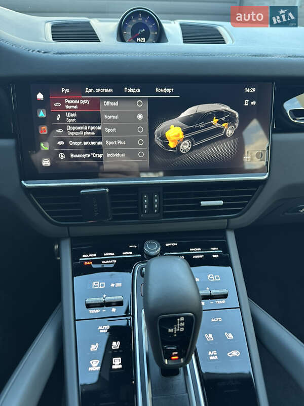 Позашляховик / Кросовер Porsche Cayenne Coupe 2022 в Києві