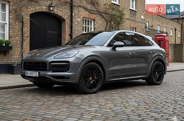Внедорожник / Кроссовер Porsche Cayenne Coupe 2021 в Одессе