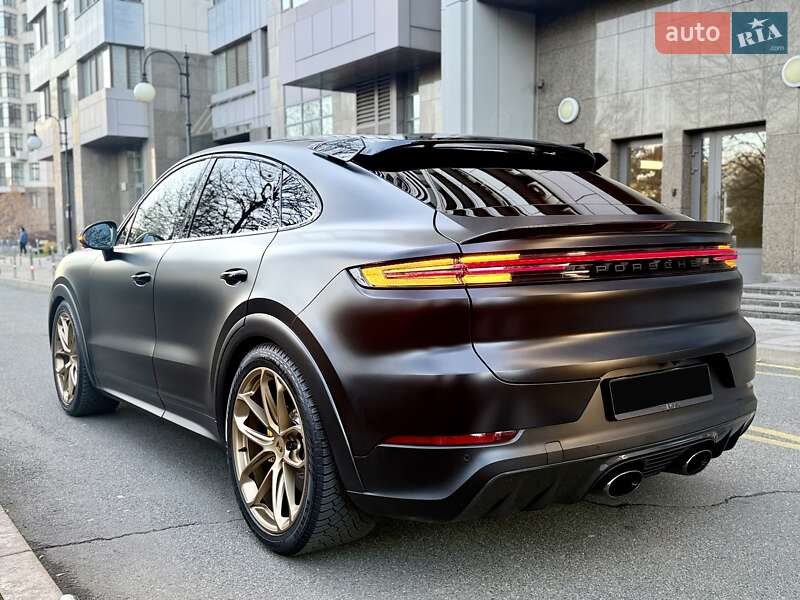 Позашляховик / Кросовер Porsche Cayenne Coupe 2024 в Києві фото 24 Позашляховик / Кросовер Porsche Cayenne Coupe 2024 в Києві