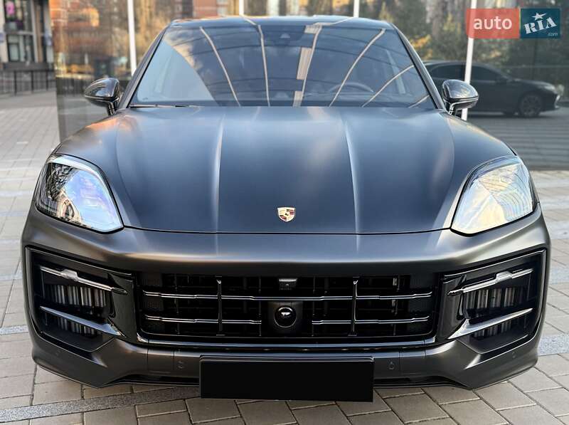 Позашляховик / Кросовер Porsche Cayenne Coupe 2024 в Києві фото 32 Позашляховик / Кросовер Porsche Cayenne Coupe 2024 в Києві