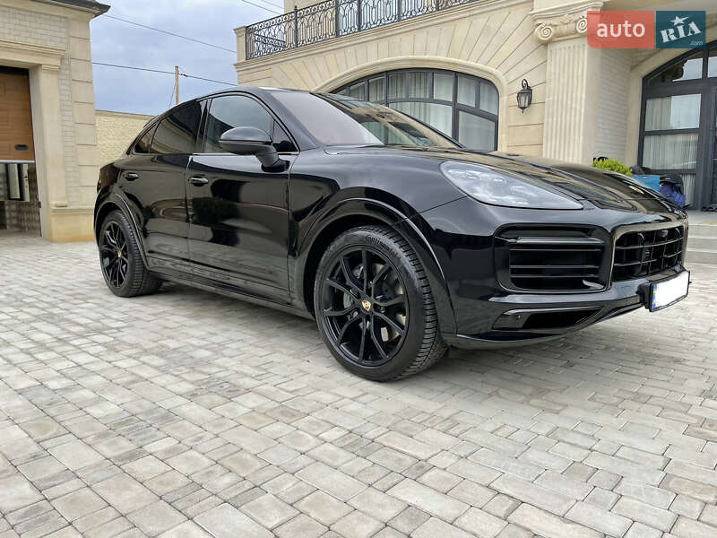 Позашляховик / Кросовер Porsche Cayenne Coupe 2020 в Києві