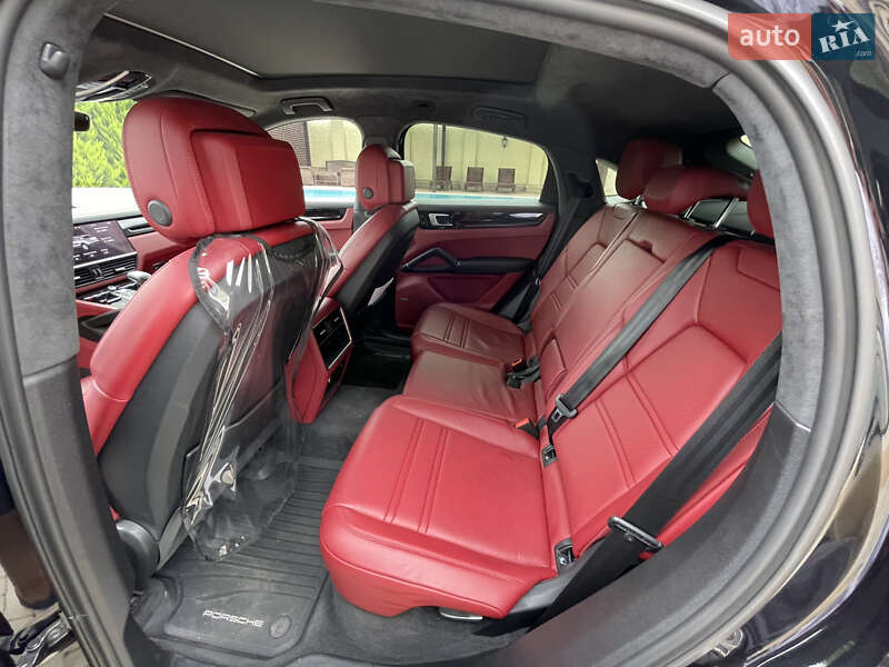 Позашляховик / Кросовер Porsche Cayenne Coupe 2020 в Києві