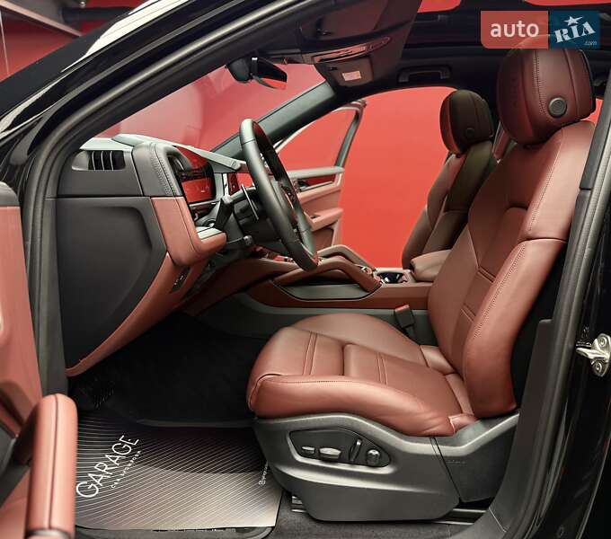 Внедорожник / Кроссовер Porsche Cayenne Coupe 2025 в Киеве фото 27 Внедорожник / Кроссовер Porsche Cayenne Coupe 2025 в Киеве