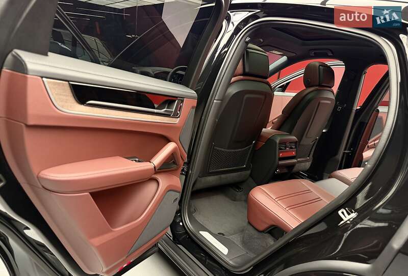 Внедорожник / Кроссовер Porsche Cayenne Coupe 2025 в Киеве фото 40 Внедорожник / Кроссовер Porsche Cayenne Coupe 2025 в Киеве
