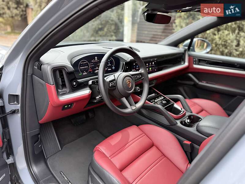 Внедорожник / Кроссовер Porsche Cayenne Coupe 2024 в Киеве фото 46 Внедорожник / Кроссовер Porsche Cayenne Coupe 2024 в Киеве