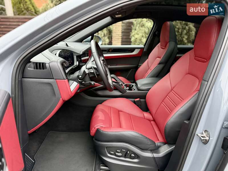 Внедорожник / Кроссовер Porsche Cayenne Coupe 2024 в Киеве фото 50 Внедорожник / Кроссовер Porsche Cayenne Coupe 2024 в Киеве