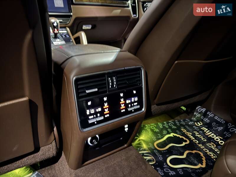 Внедорожник / Кроссовер Porsche Cayenne Coupe 2020 в Тернополе