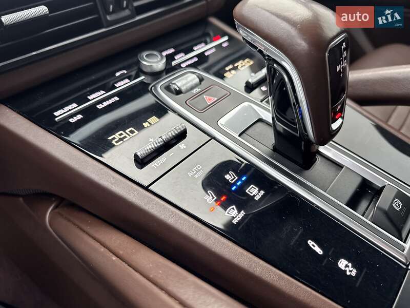 Внедорожник / Кроссовер Porsche Cayenne Coupe 2020 в Тернополе