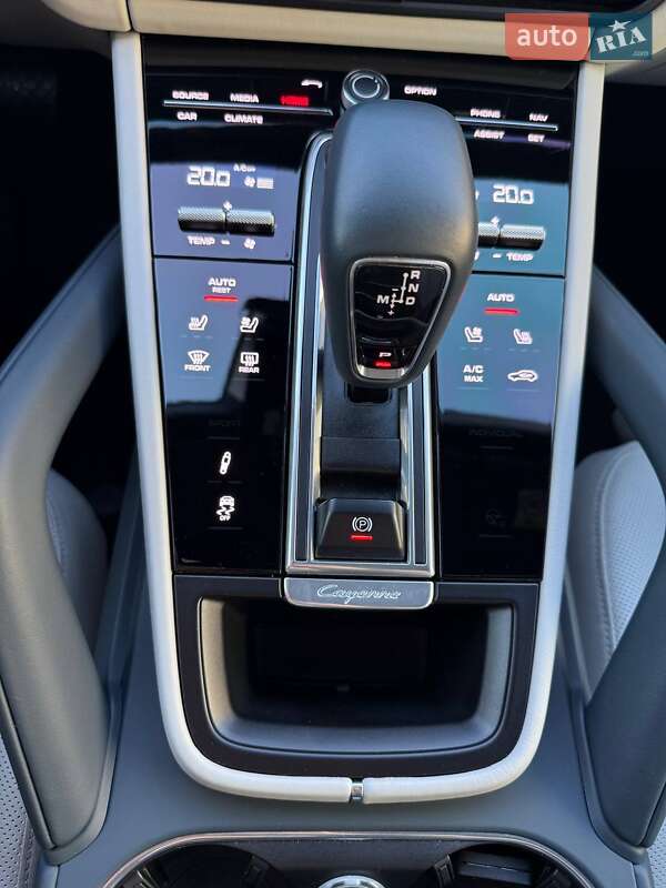 Внедорожник / Кроссовер Porsche Cayenne Coupe 2020 в Киеве