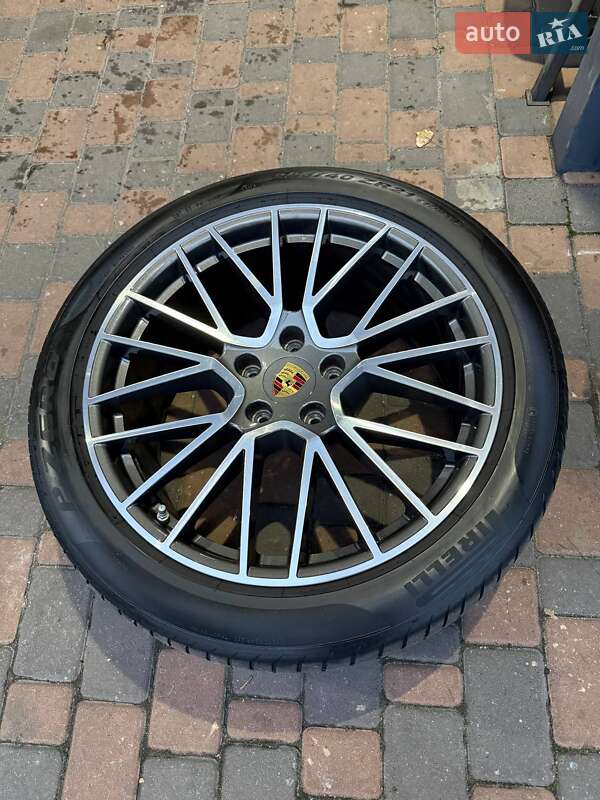 Внедорожник / Кроссовер Porsche Cayenne Coupe 2020 в Киеве