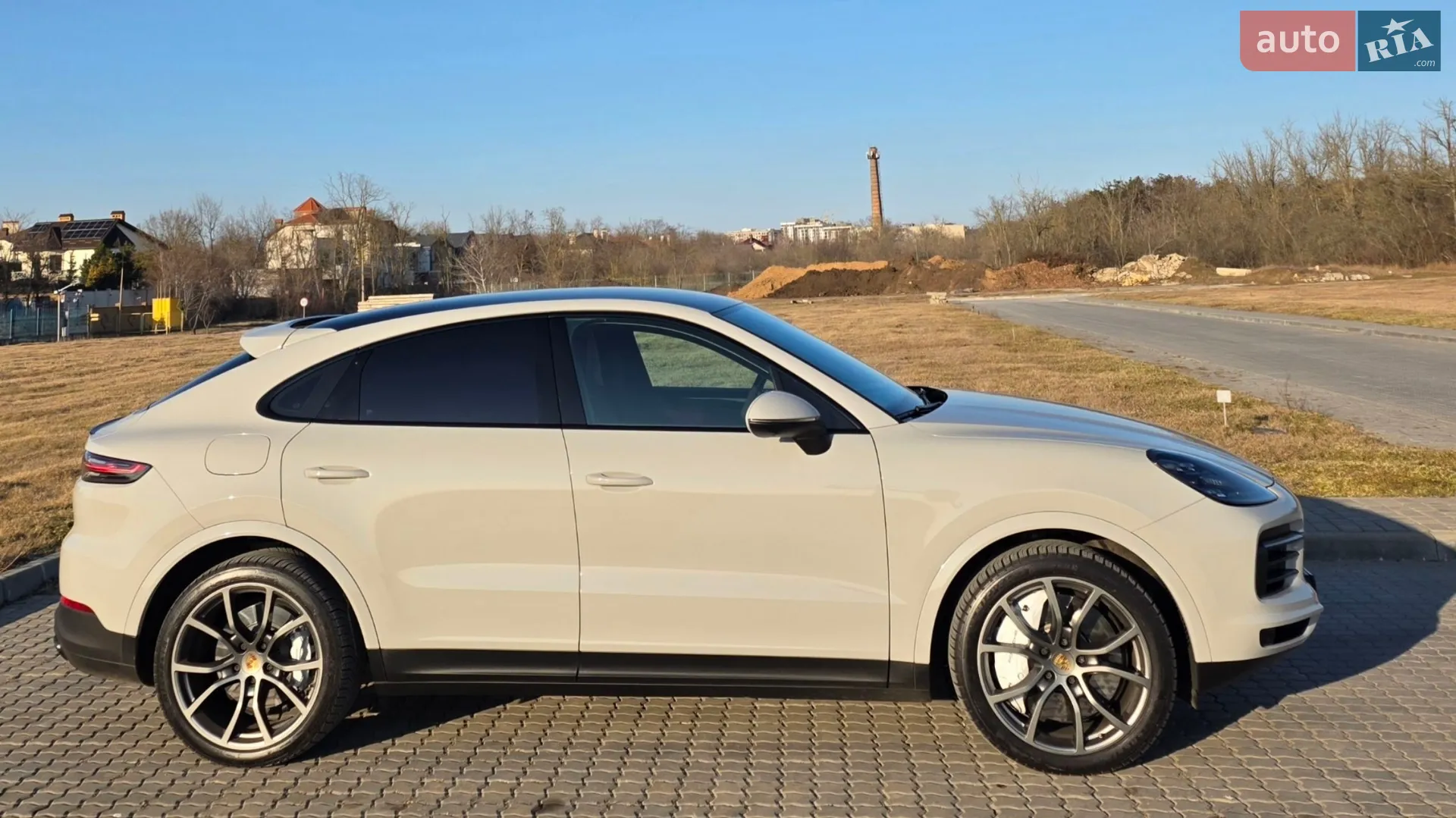 2020 Porsche Cayenne Coupe - мініатюра 10