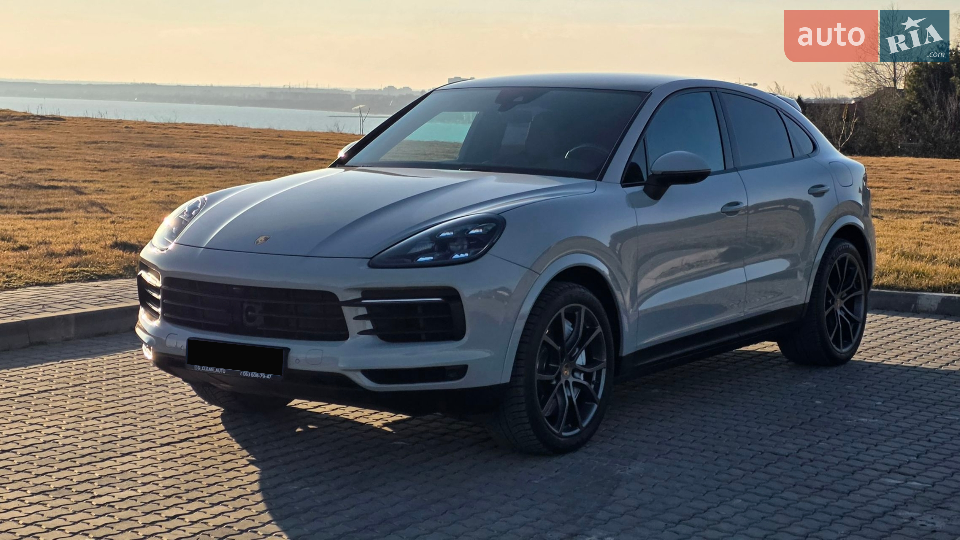 2020 Porsche Cayenne Coupe - мініатюра 6