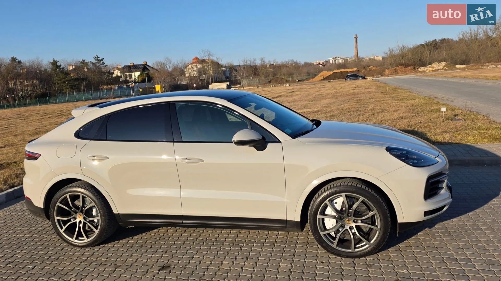 2020 Porsche Cayenne Coupe - мініатюра 8