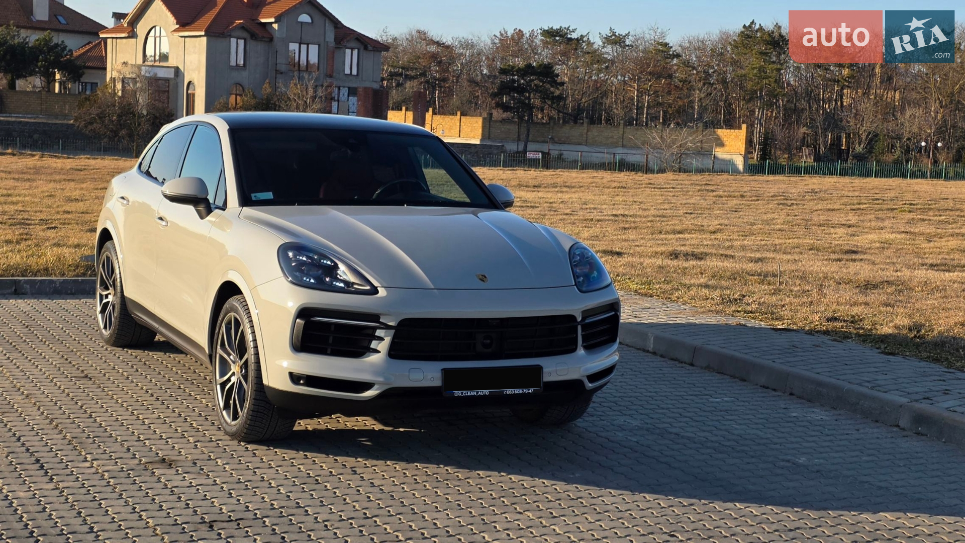 2020 Porsche Cayenne Coupe - мініатюра 4
