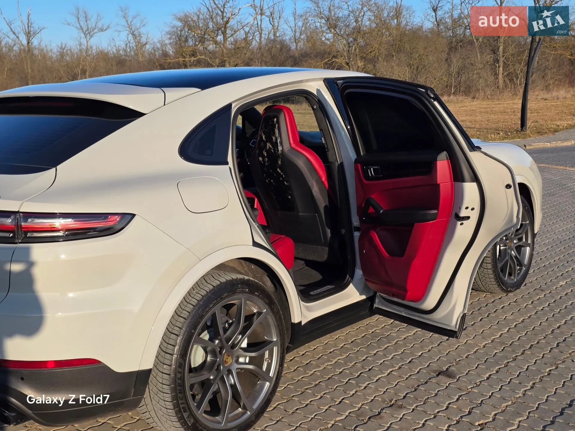 2020 Porsche Cayenne Coupe - мініатюра 28