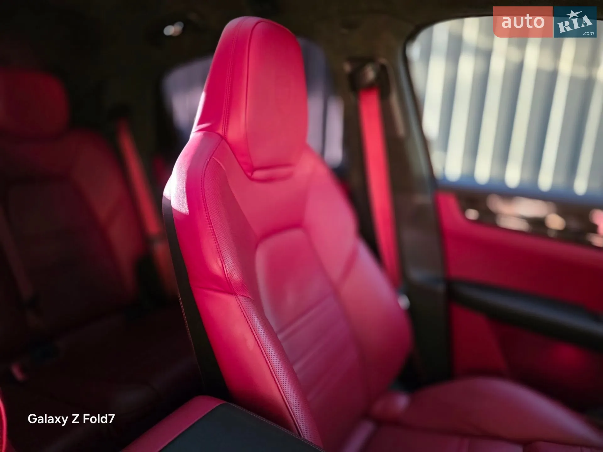 2020 Porsche Cayenne Coupe - мініатюра 43