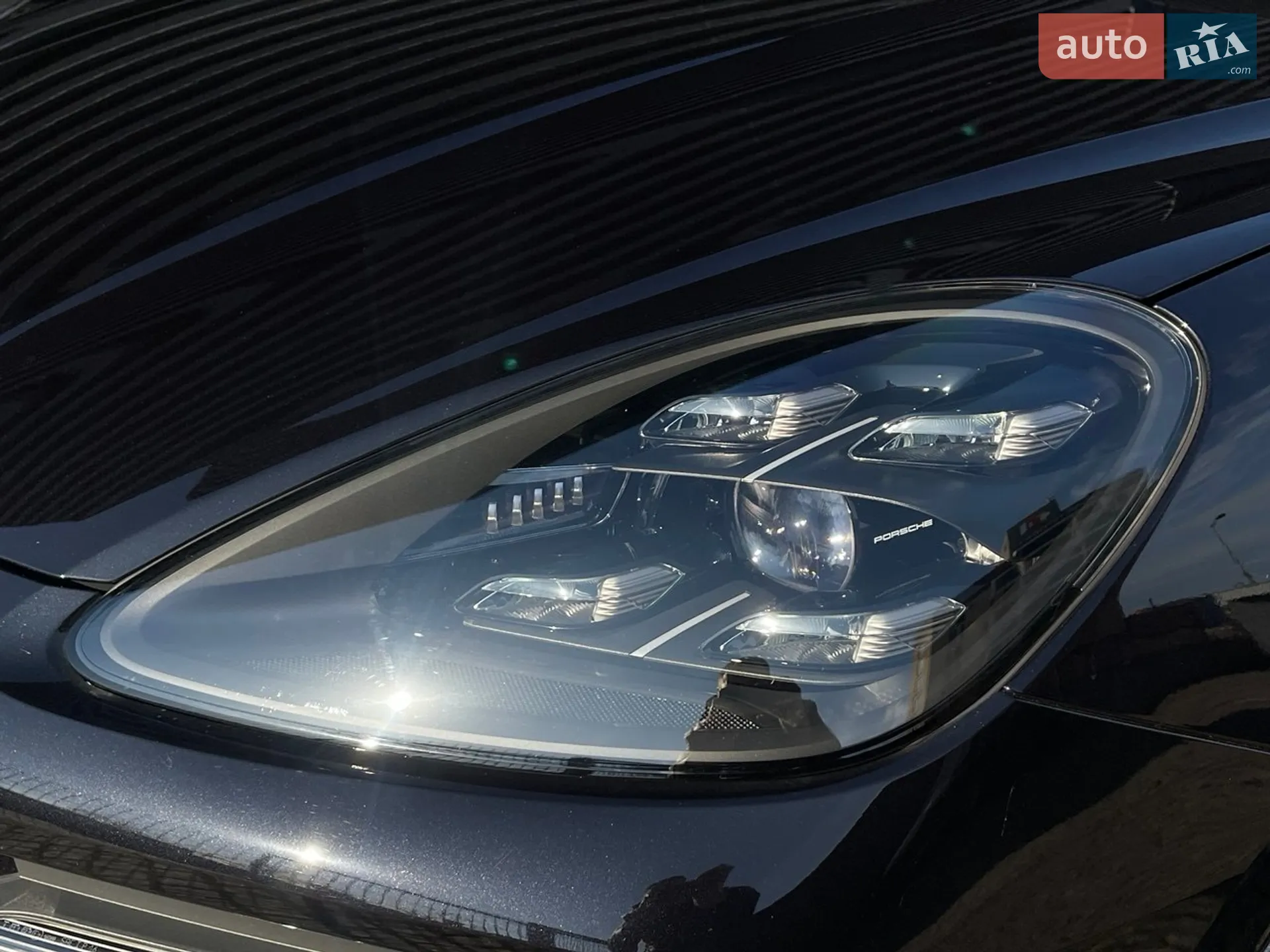 2020 Porsche Cayenne Coupe - мініатюра 8