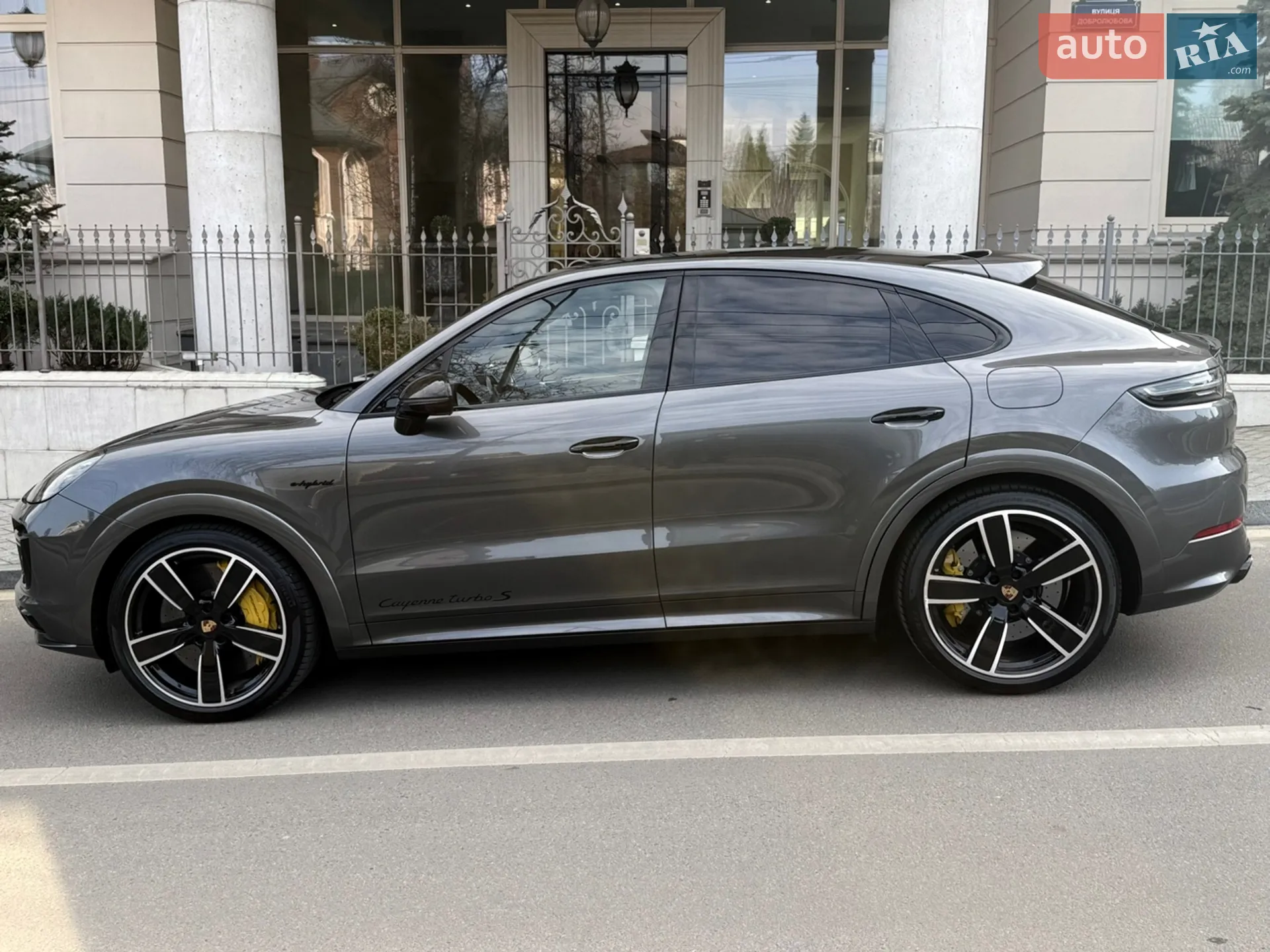 2019 Porsche Cayenne Coupe - мініатюра 5