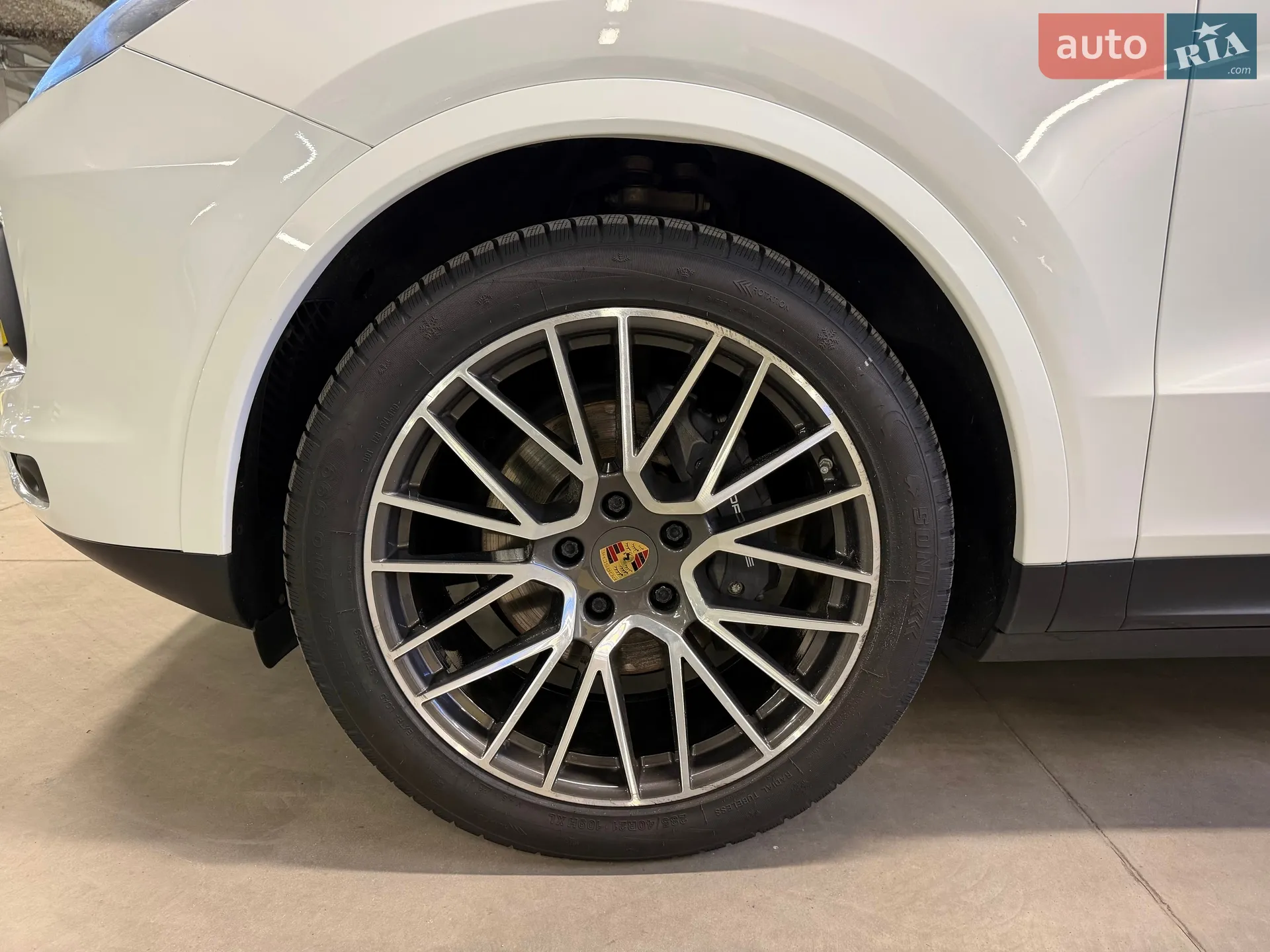 2020 Porsche Cayenne Coupe - мініатюра 16
