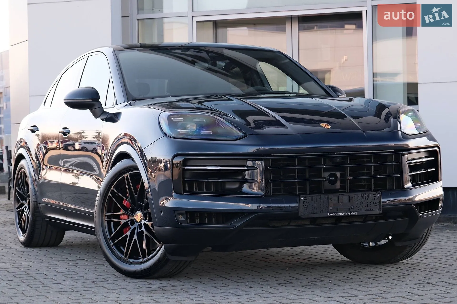 2024 Porsche Cayenne Coupe - мініатюра 2