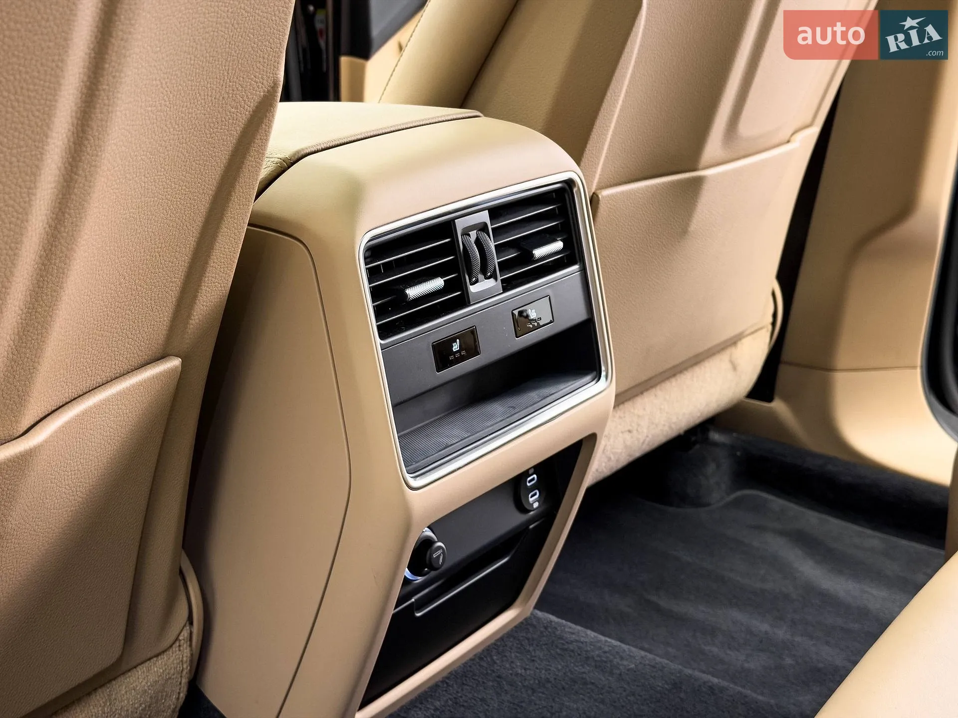 2021 Porsche Cayenne Coupe - мініатюра 39