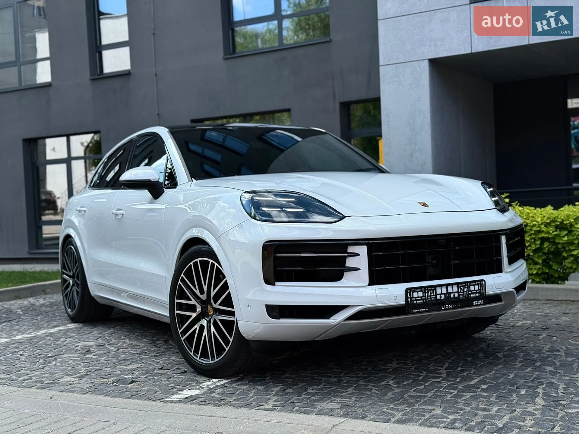 2024 Porsche Cayenne Coupe - мініатюра 7