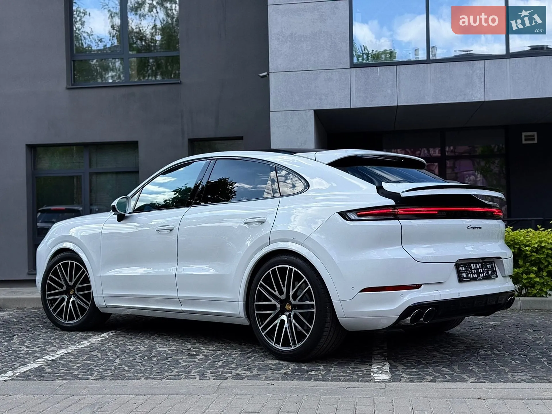 2024 Porsche Cayenne Coupe - мініатюра 20