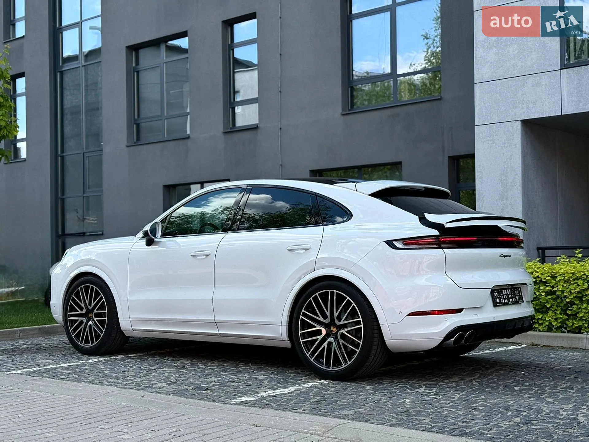 2024 Porsche Cayenne Coupe - мініатюра 23