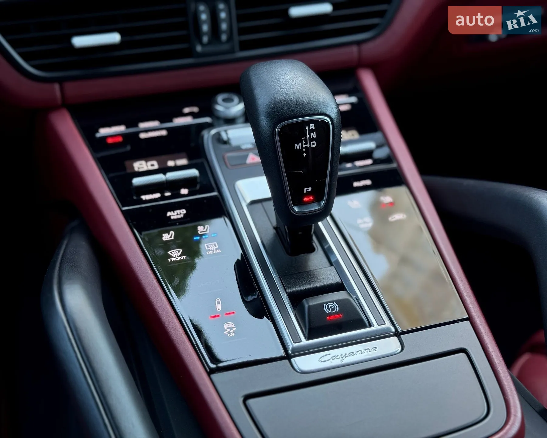 2019 Porsche Cayenne Coupe - мініатюра 32