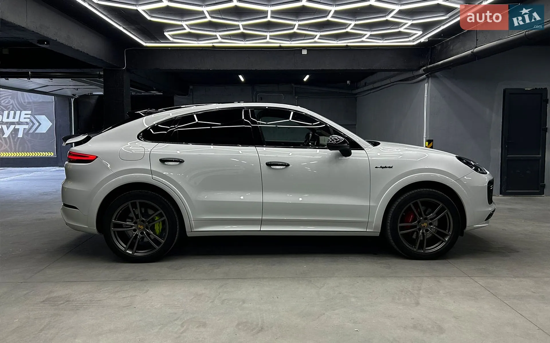 2022 Porsche Cayenne Coupe - мініатюра 8