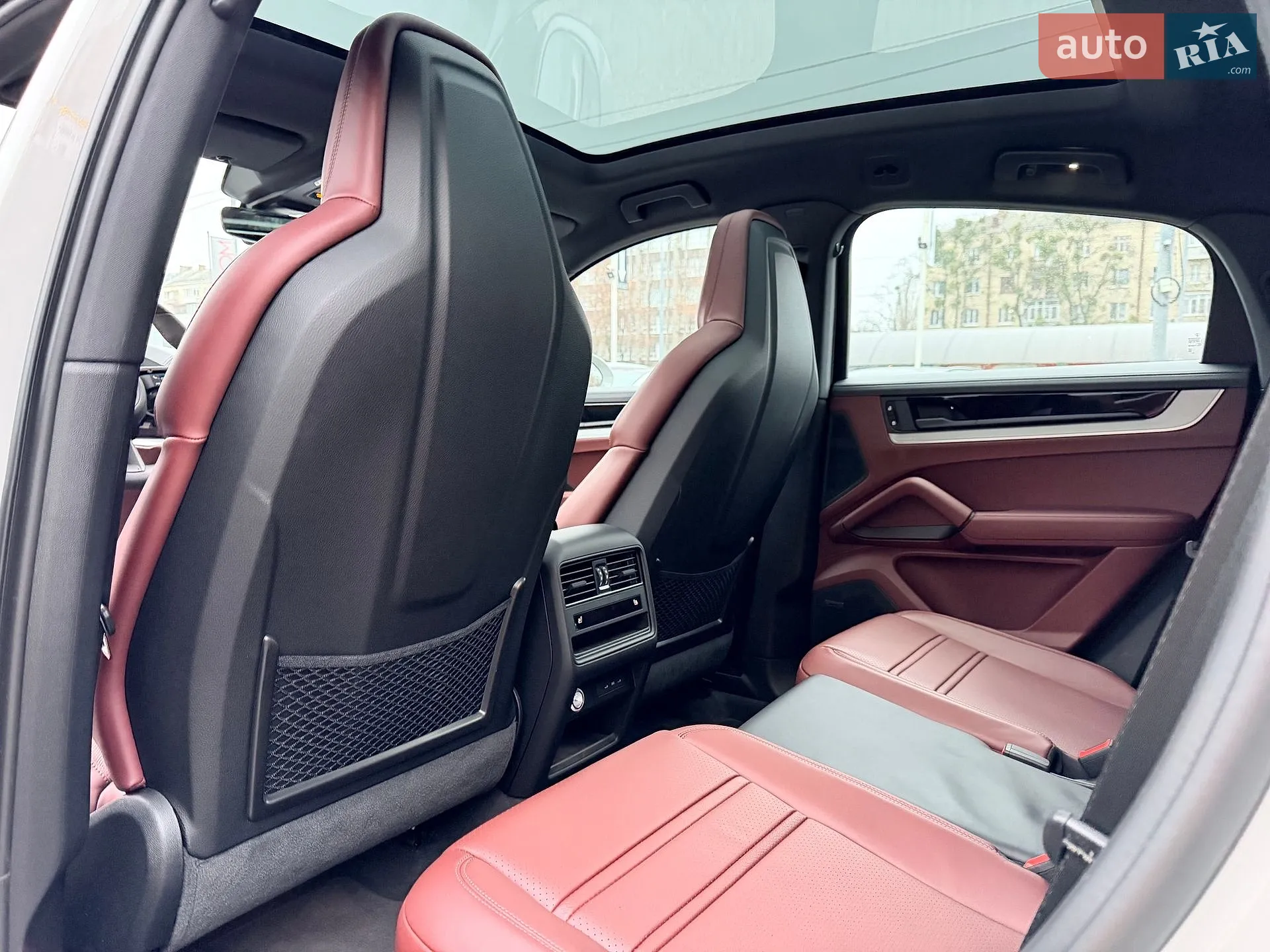 2024 Porsche Cayenne Coupe - мініатюра 23