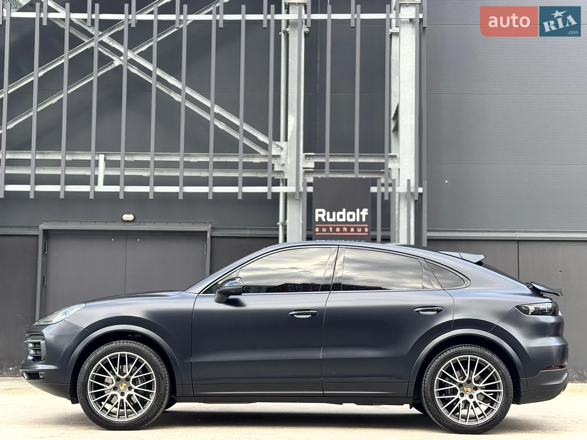2019 Porsche Cayenne Coupe - мініатюра 9