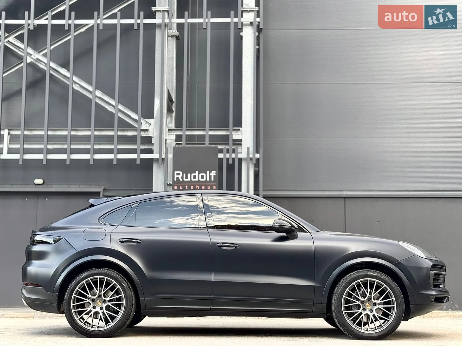 2019 Porsche Cayenne Coupe - мініатюра 22