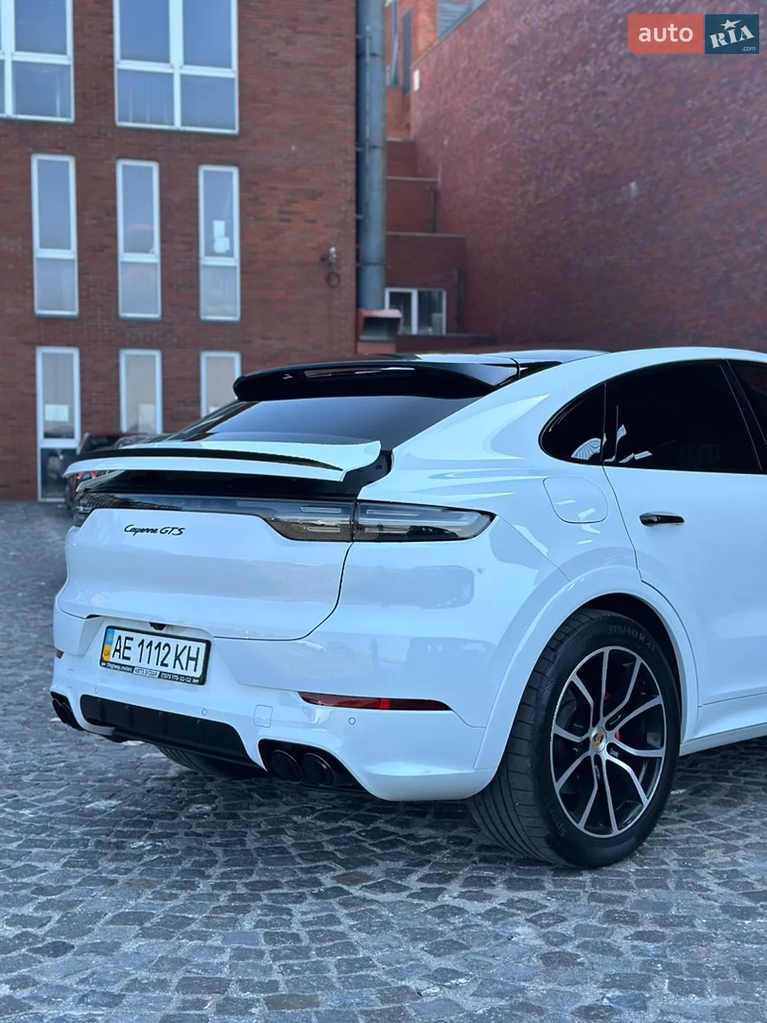 2020 Porsche Cayenne Coupe - мініатюра 11