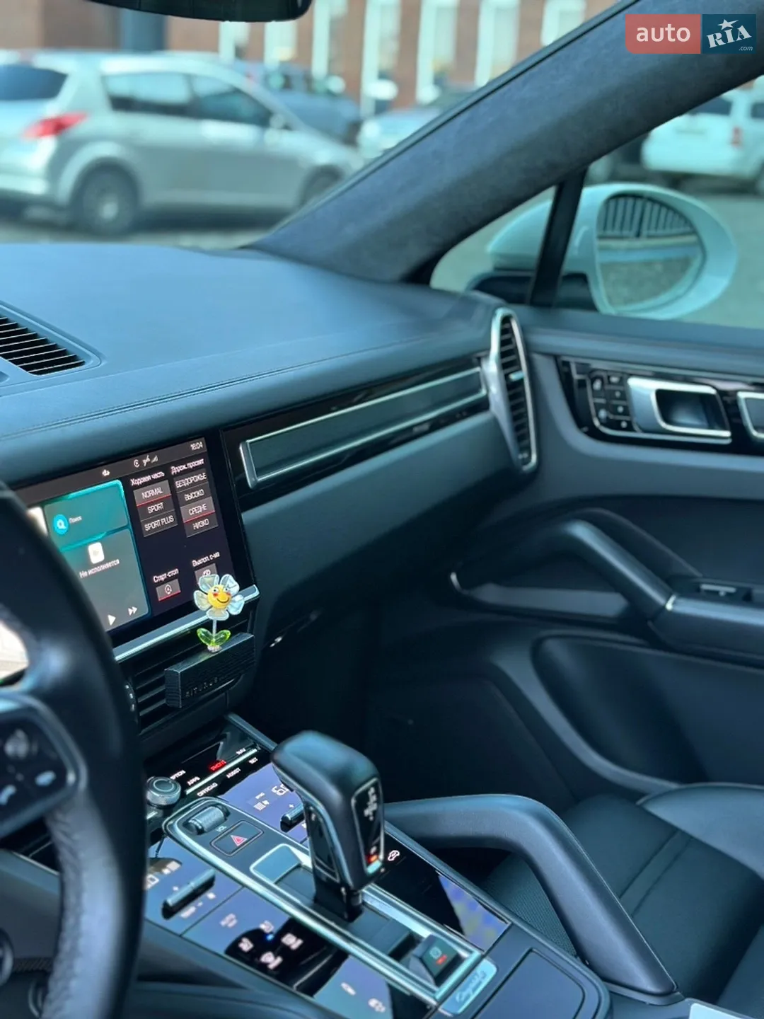2020 Porsche Cayenne Coupe - мініатюра 19