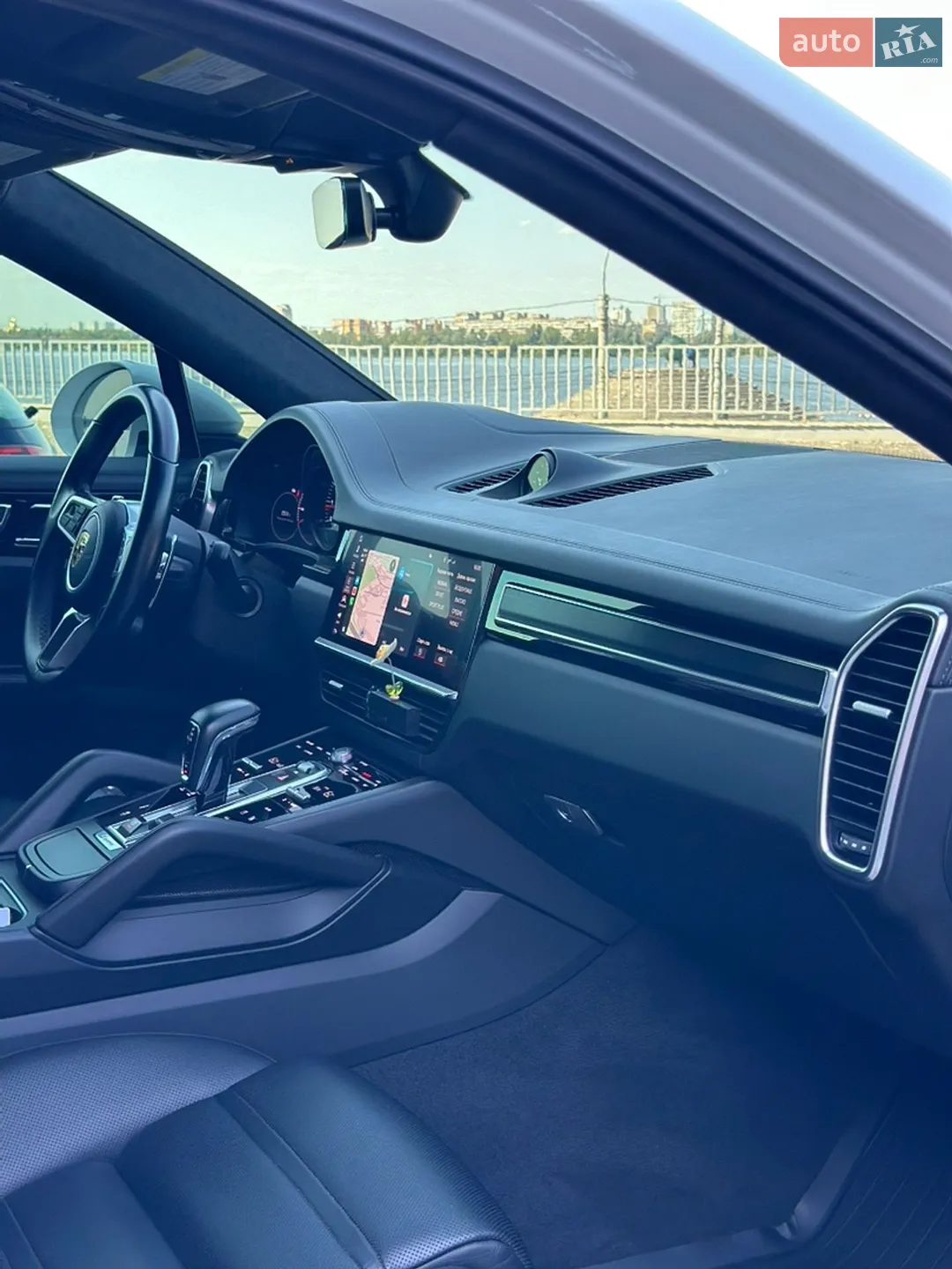 2020 Porsche Cayenne Coupe - мініатюра 23