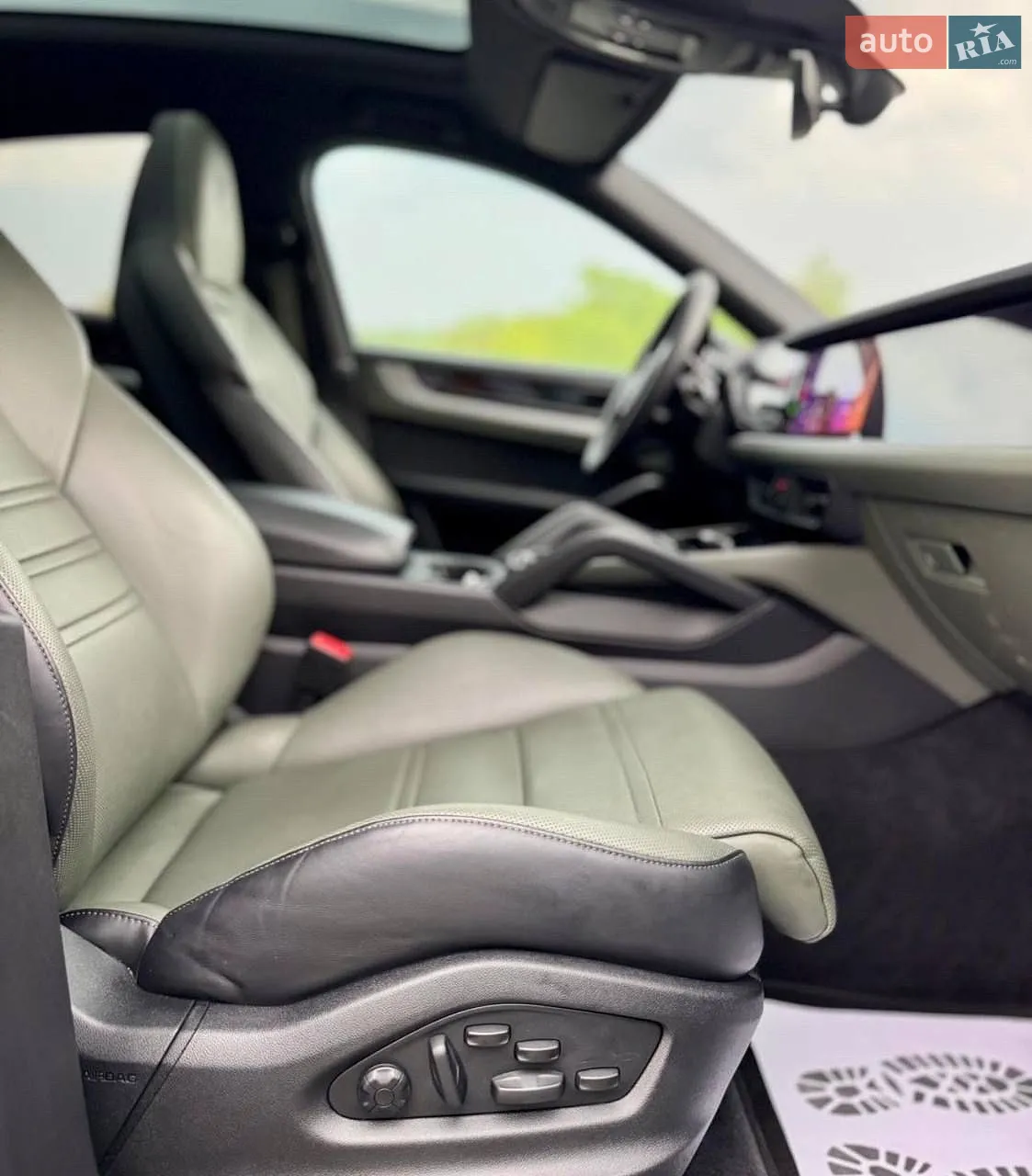 2023 Porsche Cayenne Coupe - мініатюра 10