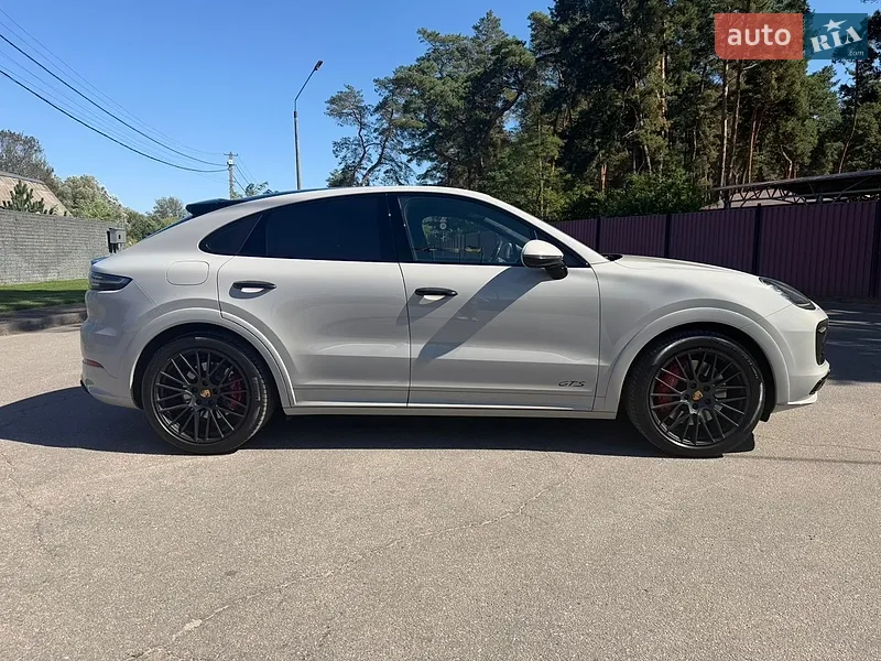 Porsche Cayenne Coupe 2021