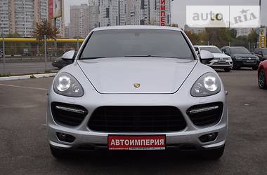 Универсал Porsche Cayenne 2013 в Киеве